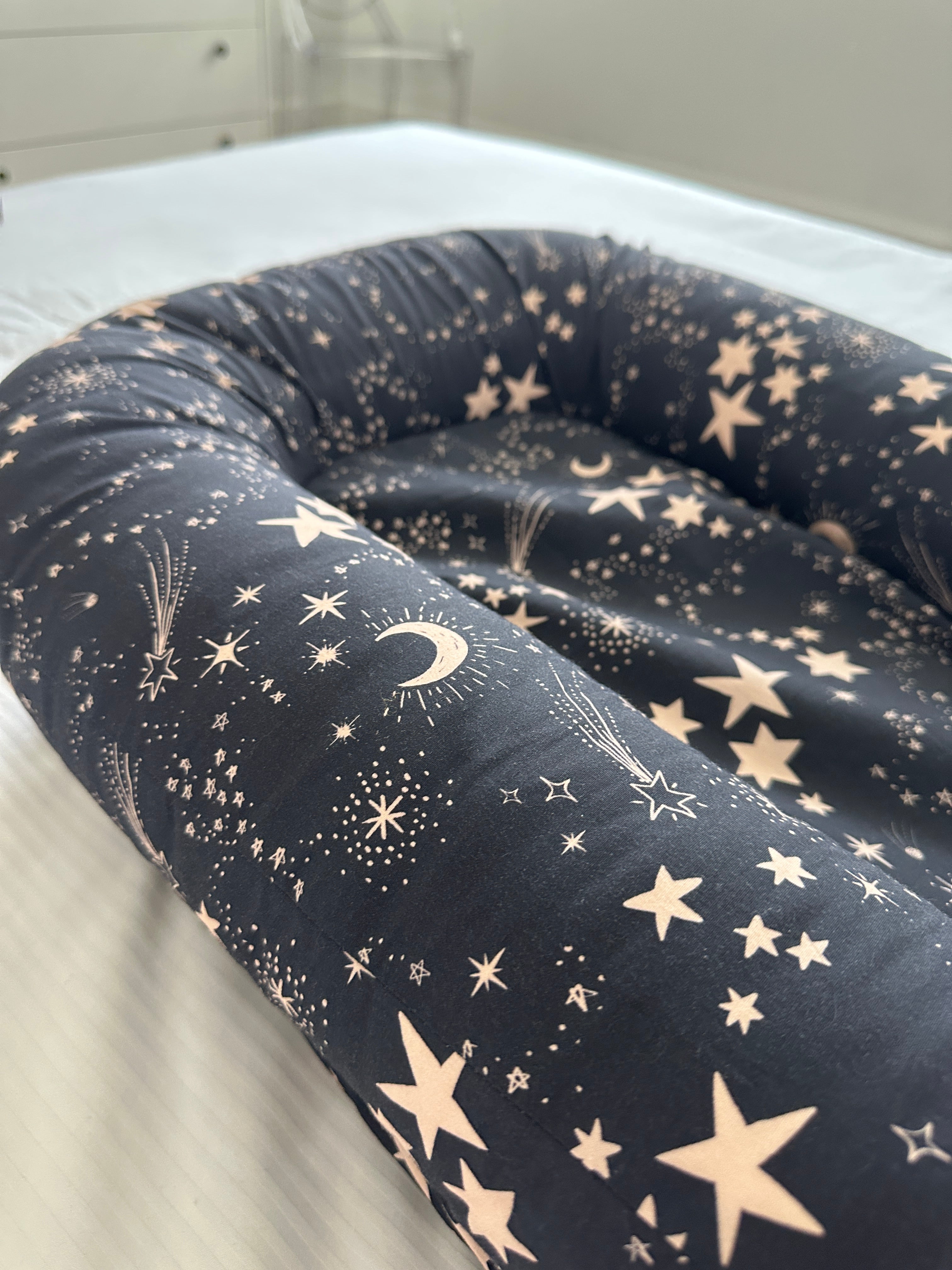 Lilly & Co x Friday Flamingo Star Print Baby Nest